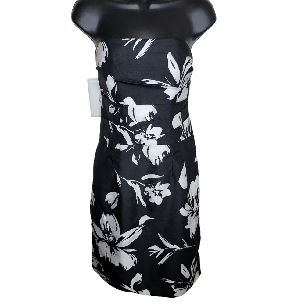 White House Black Market floral strapless cocktail dress size 6